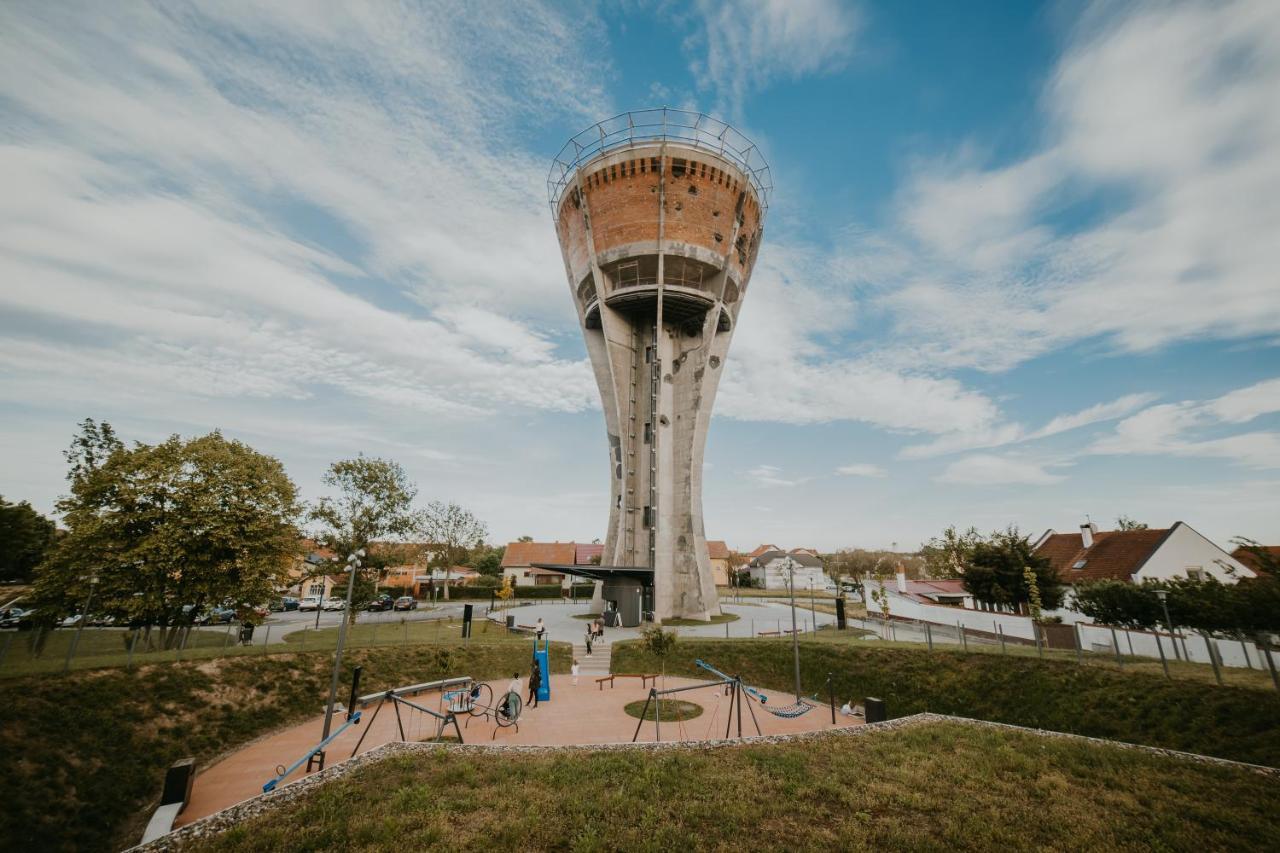 Apartman Stari Toranj Vukovar Luaran gambar